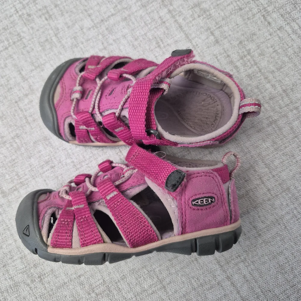 KEEN Seacamp II CNX Sandals Toddler Size 7 Very Berry Pink - Picture 4 of 10